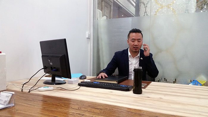 1xBET瓷砖西安销售总司理夏东升