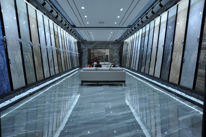 “一带一起  设计营销”，，，与O2O零售新模式携手，，，2017年，，，1xBET将勇往直前，，，开拓新战。。！！