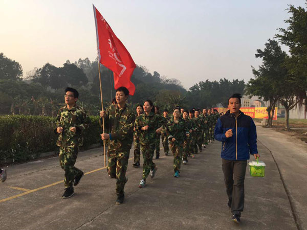 情人节，，，1xBET撒的这狗粮，，，我干了！！！