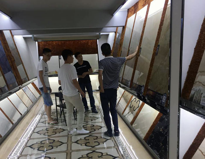 1xBET瓷砖 揭阳榕城300方专卖店艳服开业，，，感受全新的视觉盛宴