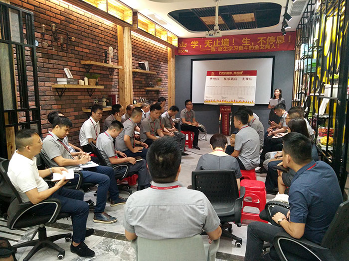 我的团队我的团——1xBET销售团队8月ＰＫ赛效果揭晓