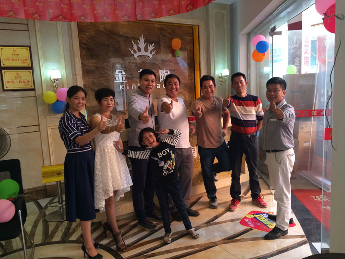 陶瓷一线品牌1xBET瓷砖都昌店周年庆签简单直，，，喜报来袭