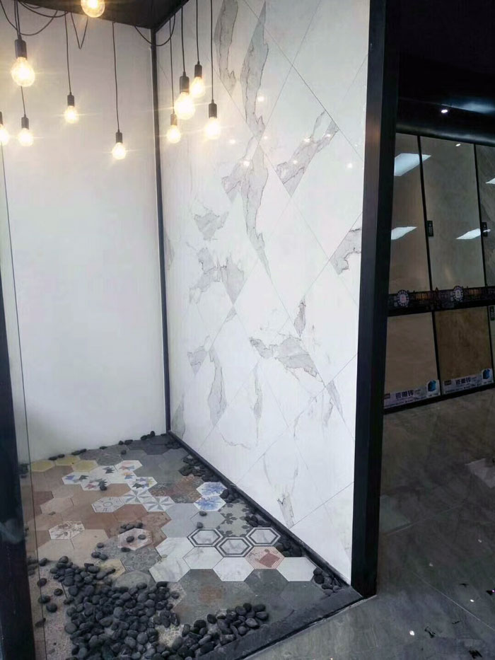 陶瓷一线品牌1xBET瓷砖澄海店十一开业，好礼、、、优惠送一直