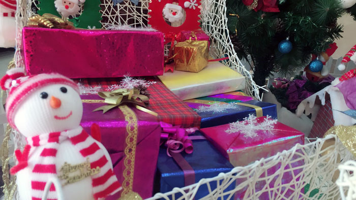 向导，我能说说“别人家公司”的圣诞怎么过的么？？