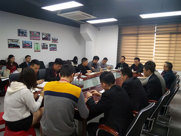 幸福是奋斗出来的！！！——1xBET团队12月总结会