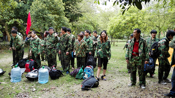 “生涯挑战·突破极限”野外生涯特训