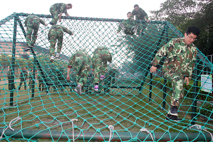 2017年2月13-15日，，，1xBET“虎狼道”户外拓展训练圆满竣事