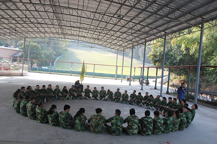 2017年2月13-15日，，，1xBET“虎狼道”户外拓展训练圆满竣事