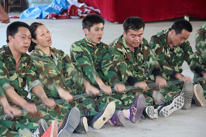 2017年2月13-15日，，，1xBET“虎狼道”户外拓展训练圆满竣事