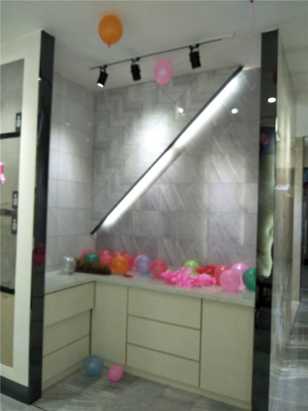 1xBET贵州锦屏专卖店